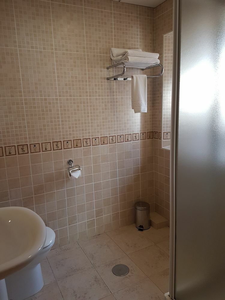 Hostal El Rastro Ávila Εξωτερικό φωτογραφία